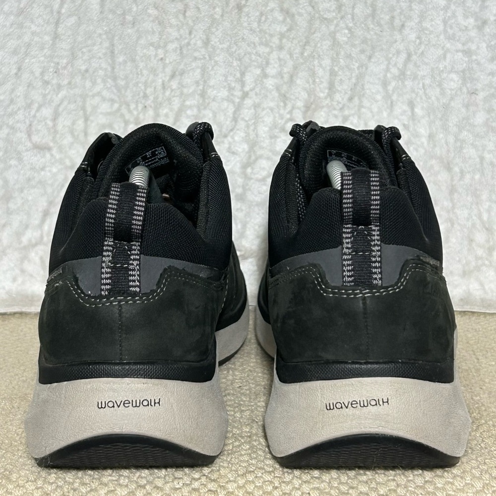 Clarks Womens Black Wave 2.0 Nubuck/Textile Waterproof Lace Sneaker Shoes SZ 9.5 - Picture 4 of 11